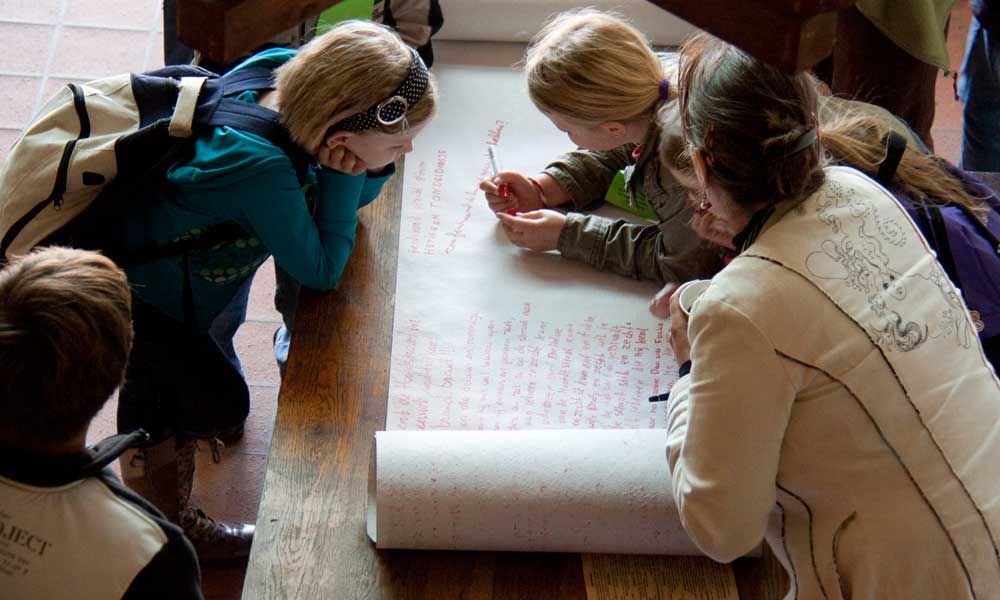 Children training a new language in a workshop